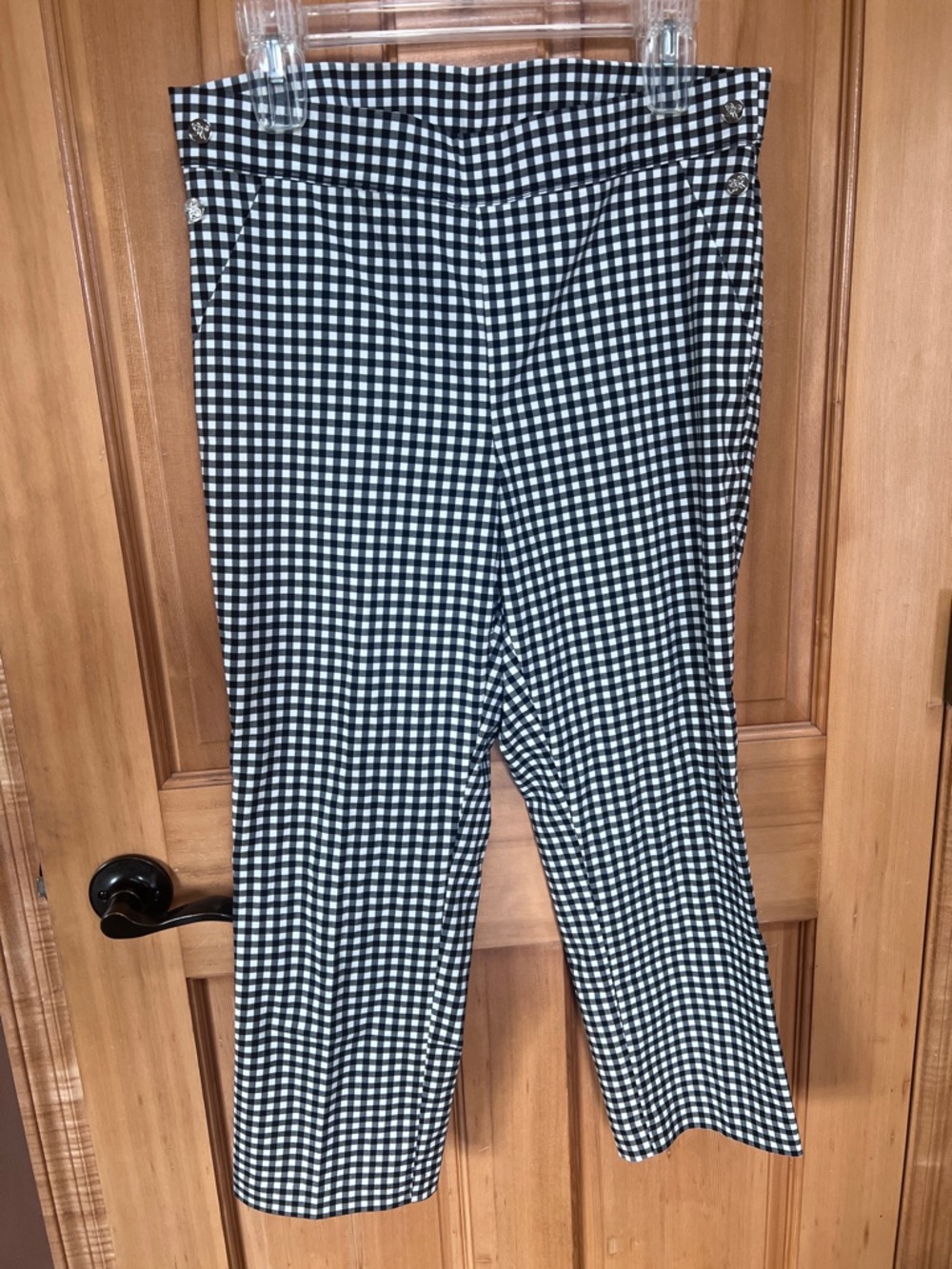 Rafaella Women’s Flat Front Pull On Black/White Check Gingham Stretch Capri 12